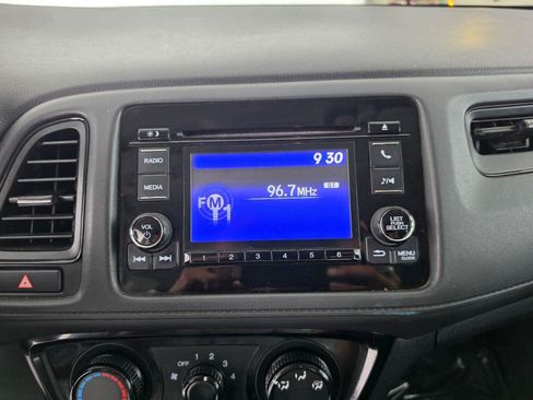 Used 2022 Honda HR-V LX image 25