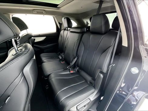 Certified 2023 Acura MDX SH-AWD w/ Technology Package image 33