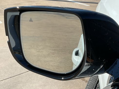 New 2026 Nissan Armada Platinum Reserve image 10