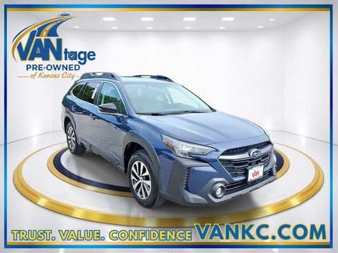 Certified 2023 Subaru Outback Premium w/ Popular Package #1 AWD/4WD image 3