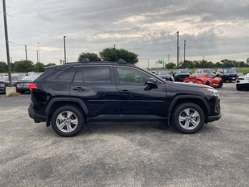 Used 2025 Toyota RAV4 XLE w/ Convenience Package AWD/4WD image 4
