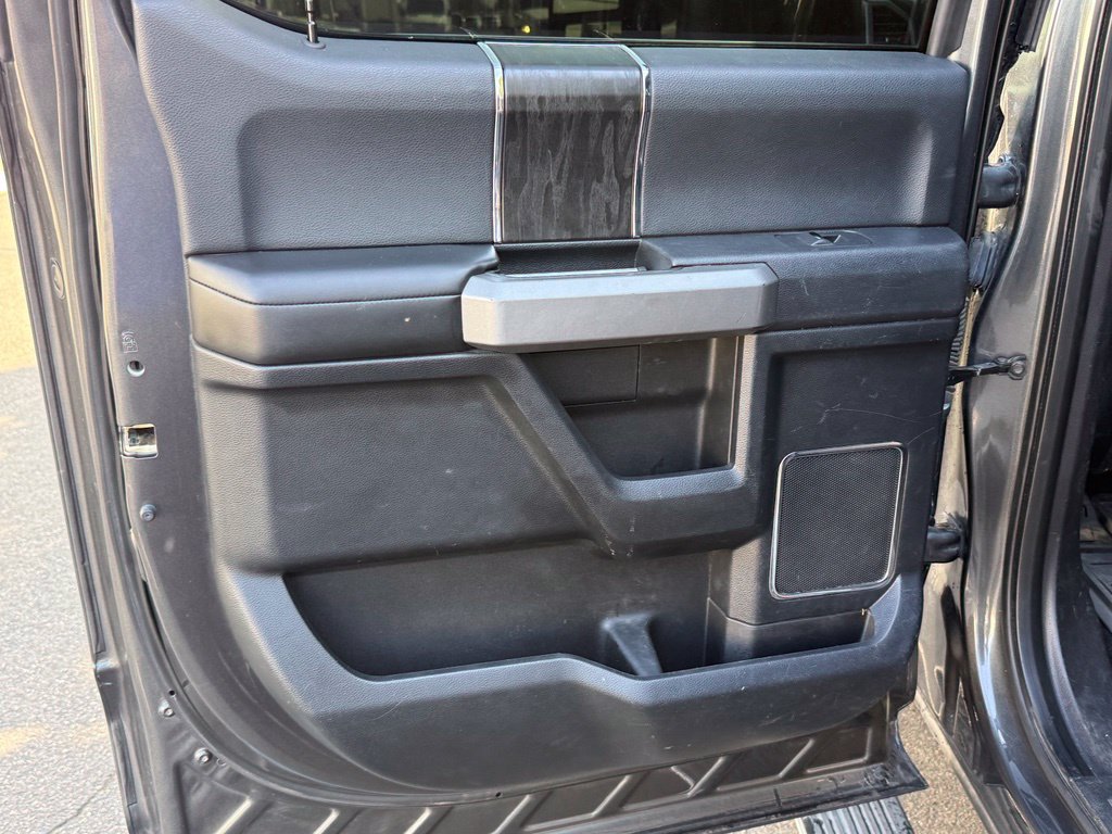 Used 2018 Ford F150 Platinum w/ Equipment Group 701A Luxury AWD/4WD image 22
