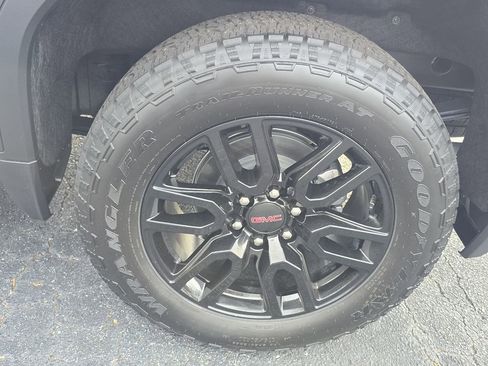 New 2026 GMC Sierra 1500 Elevation w/ Elevation Premium Package image 9