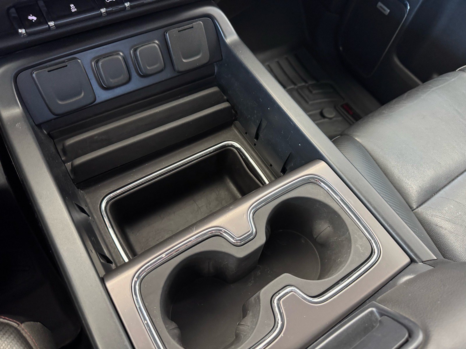 Used 2014 GMC Sierra 1500 SLT w/ All-Terrain Package AWD/4WD image 19