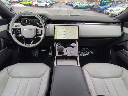 Used 2023 Land Rover Range Rover Sport SE Dynamic AWD/4WD image 16
