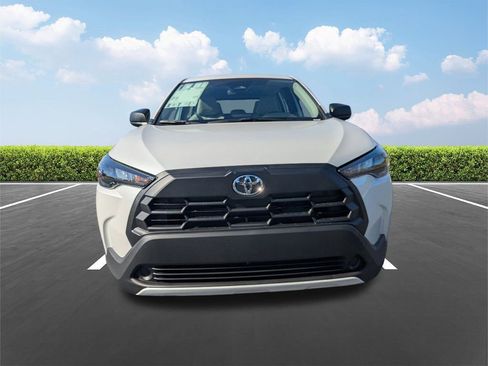 New 2026 Toyota Corolla Cross L image 9
