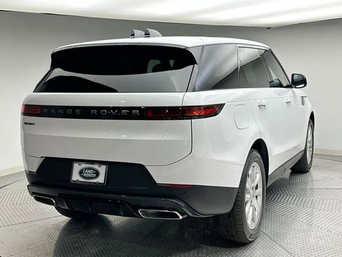 Used 2025 Land Rover Range Rover Sport image 3