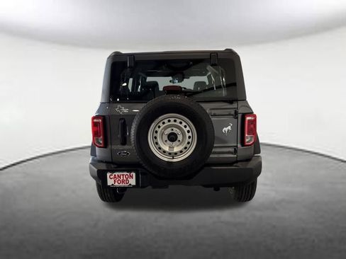 New 2025 Ford Bronco 4-Door image 4