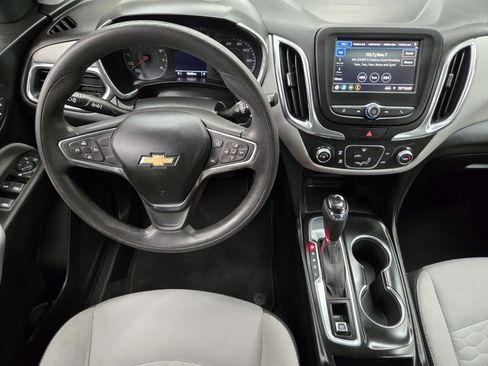 Used 2019 Chevrolet Equinox LS w/ LPO, Cargo Package FWD image 9