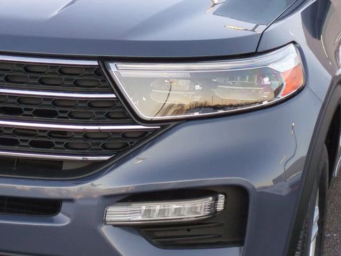 Certified 2021 Ford Explorer XLT w/ Equipment Group 202A image 11