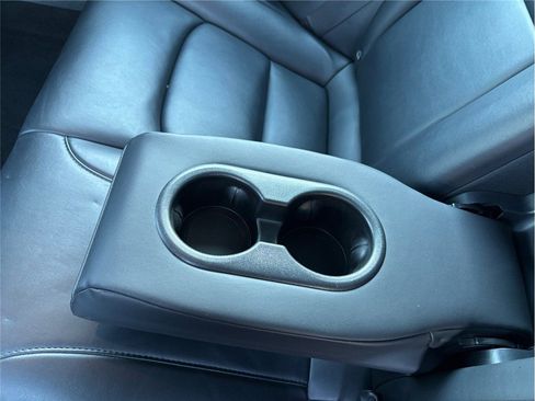 Used 2022 Tesla Model 3 Long Range image 36