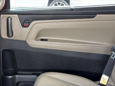 Used 2018 Honda Odyssey EX-L image 18