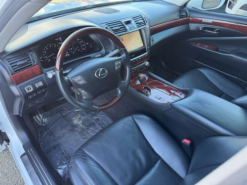 Used 2012 Lexus LS 460 AWD image 2