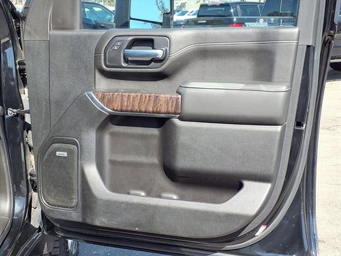 Used 2021 GMC Sierra 2500 Denali w/ Denali Ultimate Package image 13