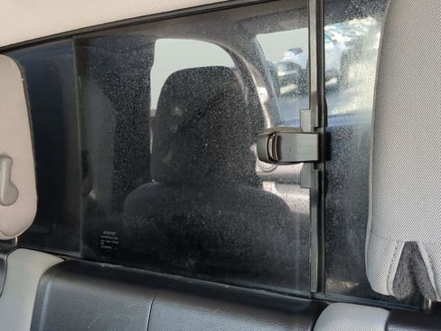 Used 2022 Toyota Tacoma SR w/ SR Convenience Package image 20