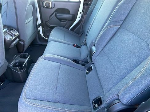 New 2025 Jeep Gladiator Sport image 11