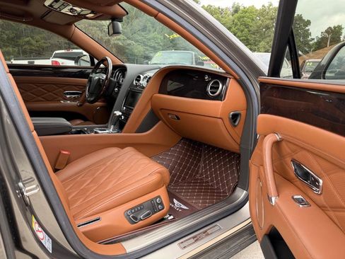 Used 2014 Bentley Flying Spur W12 AWD/4WD image 34