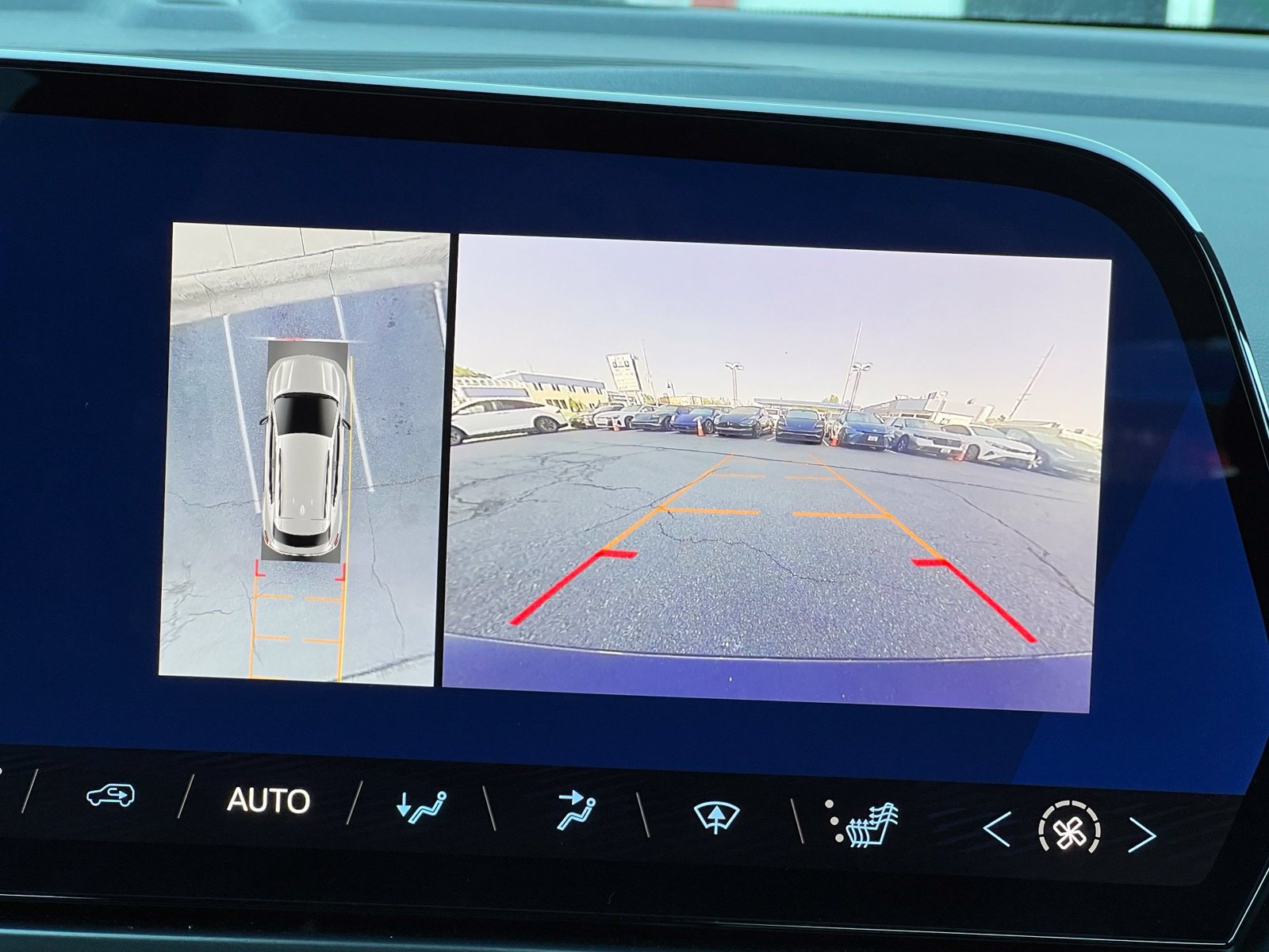 Used 2024 Chevrolet Equinox EV RS FWD image 25