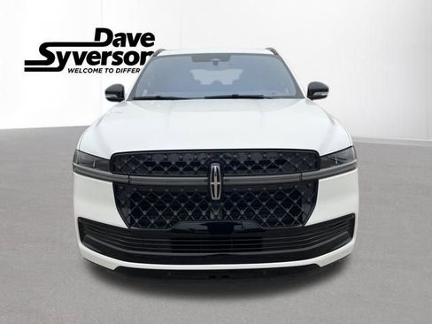 Used 2025 Lincoln Navigator Reserve w/ Jet Appearance Package image 7