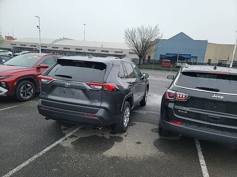 Used 2025 Toyota RAV4 LE image 7