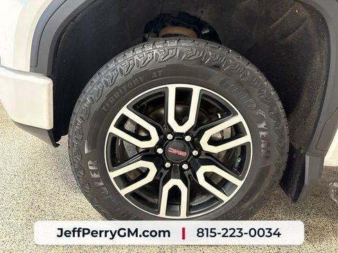Used 2021 GMC Sierra 1500 AT4 w/ AT4 Premium Package AWD/4WD image 35