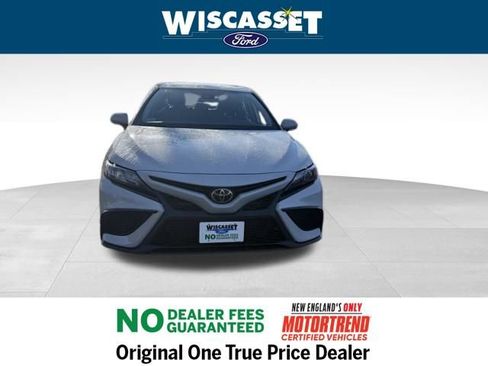 Used 2023 Toyota Camry SE image 9