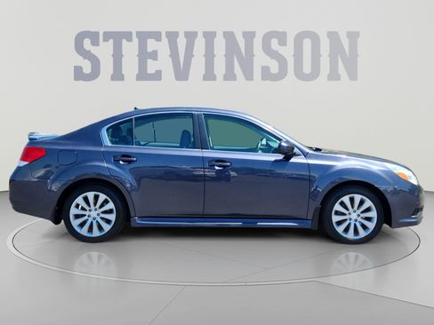 Used 2011 Subaru Legacy 2.5i Limited AWD/4WD image 6