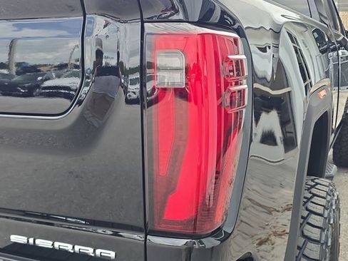New 2026 GMC Sierra 2500 Denali w/ Denali Reserve Package AWD/4WD image 10