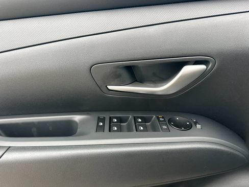 New 2026 Hyundai Tucson SE image 12