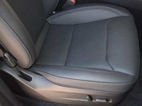 Used 2026 Tesla Model Y AWD image 15