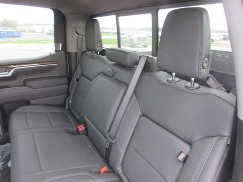 New 2026 GMC Sierra 1500 Elevation w/ Elevation Premium Package AWD/4WD image 17
