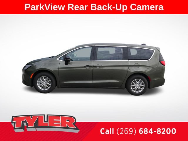 New 2027 Chrysler Pacifica Select FWD image 4