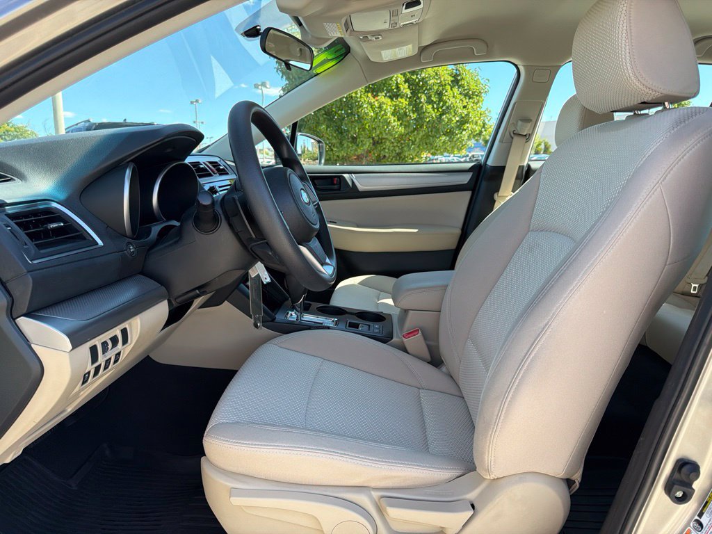 Used 2019 Subaru Outback 2.5i AWD/4WD image 10