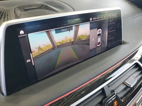Used 2022 BMW 740i w/ M Sport Package RWD image 26