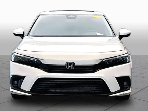 Used 2024 Honda Civic Touring image 4