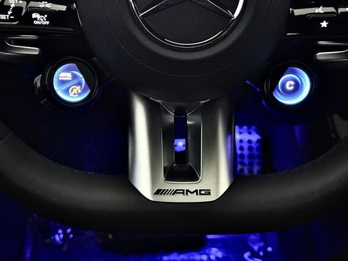 Used 2024 Mercedes-Benz CLA 35 AMG 4MATIC image 34