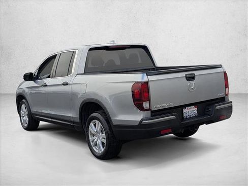 Used 2017 Honda Ridgeline RT image 7
