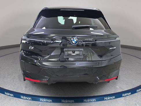 Used 2024 BMW iX xDrive50 w/ Premium Package AWD/4WD image 8