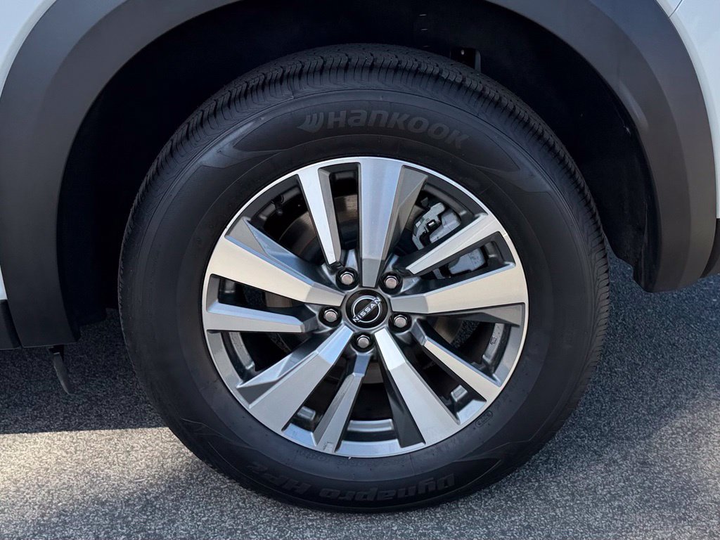 Certified 2025 Nissan Pathfinder SL FWD image 9