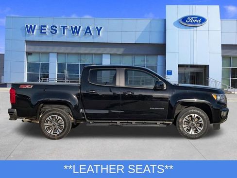 Used 2022 Chevrolet Colorado Z71 image 2
