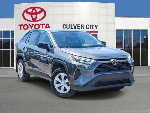 Used 2023 Toyota RAV4 LE AWD/4WD image 1