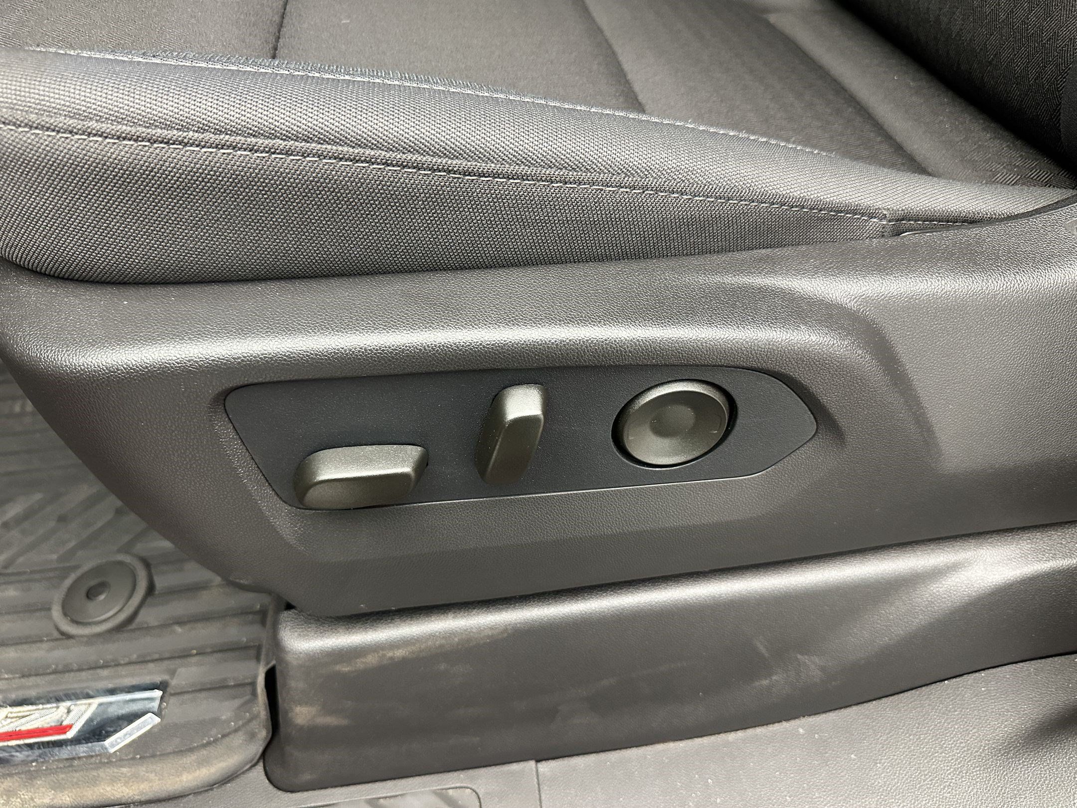 Certified 2026 Chevrolet Silverado 1500 Custom Trail Boss w/ Dark Appearance Package AWD/4WD image 16