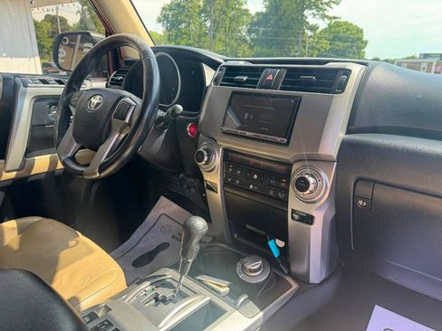 Used 2013 Toyota 4Runner Limited AWD/4WD image 33