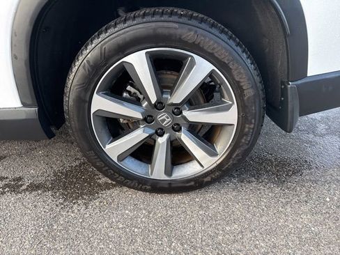 Certified 2025 Honda Pilot Elite image 4