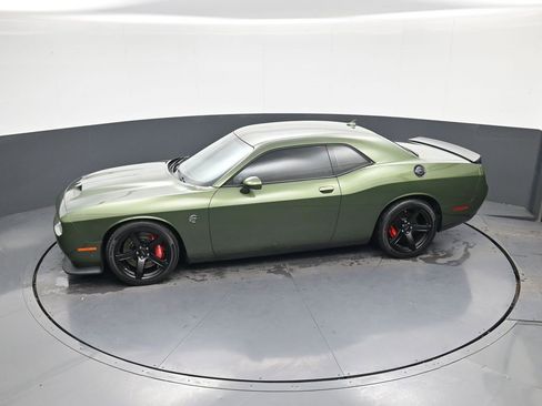 Used 2022 Dodge Challenger SRT Hellcat w/ Plus Package image 26