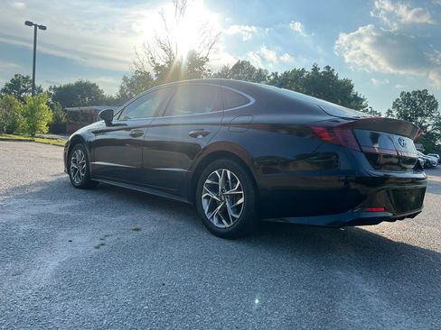 Used 2023 Hyundai Sonata SEL w/ Convenience Package FWD image 9