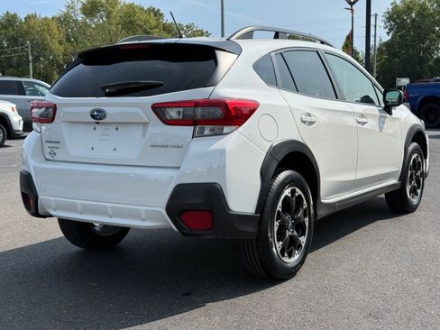 Used 2022 Subaru Crosstrek 2.0i image 8
