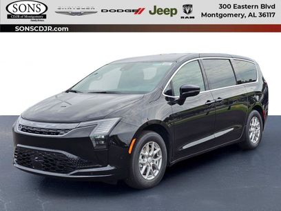 New 2027 Chrysler Pacifica Select w/ Family Tech Group