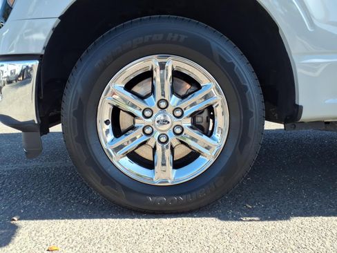 Certified 2024 Ford F150 XLT RWD image 9
