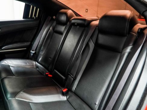 Used 2019 Dodge Charger SXT w/ Plus Group image 39